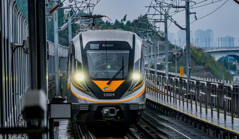 成都轨道交通资阳线动车组